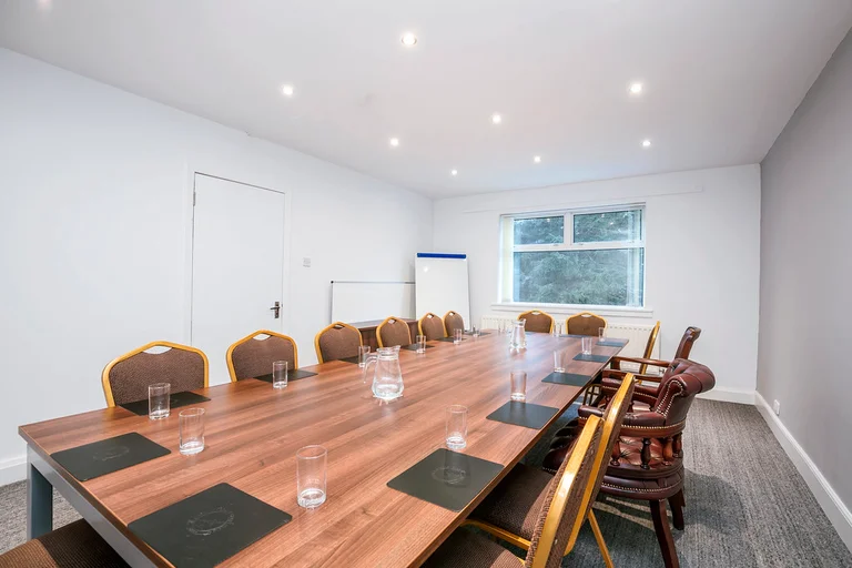 Committee Room